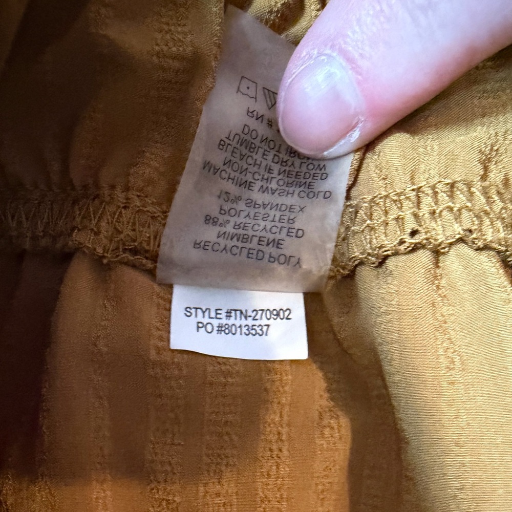 Title Nine Mustard Staycation Cropped Elastic Waist Pants Size M - Picture 7 of 12